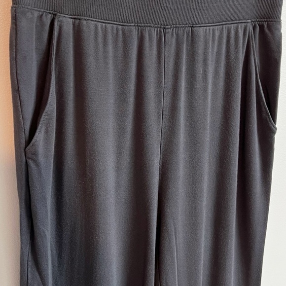 Express High Rise Floral Embroidered Joggers Pants Solid Gray Pockets XS - Picture 4 of 9